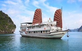 Hotel Halong Legacy Cruise